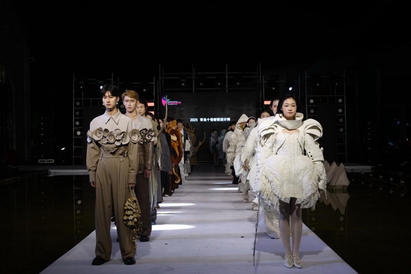 &ldquo;華秀&rdquo;璀璨，紡織谷變身老城區(qū)時尚秀場