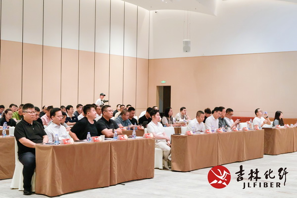 撬動舒適穿著新賽道，共探華絨&reg;產(chǎn)品開發(fā)新機遇