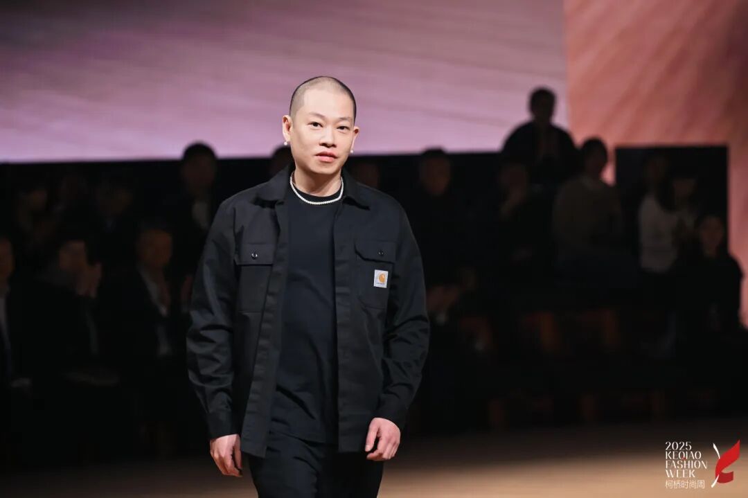 2025柯橋時(shí)尚周（秋季）啟幕！十年織夢，時(shí)尚共鳴&ldquo;洄響&rdquo;千年紡都